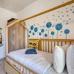 Elegant 3 Bedroom Apartment, Family Friendly With Sun Terrace And Hot Tub Smas1-1 Apartman Marsaskala