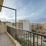 Apartman Elegant 3 Bedroom Apartment, Family Friendly With Sun Terrace And Hot Tub Smas1-1 Marsaskala