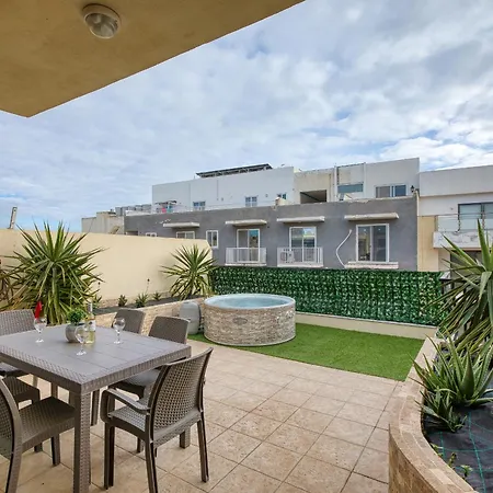 Elegant 3 Bedroom Apartment, Family Friendly With Sun Terrace And Hot Tub Smas1-1 公寓