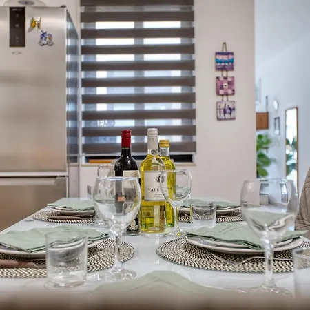 Elegant 3 Bedroom Apartment, Family Friendly With Sun Terrace And Hot Tub Smas1-1 公寓 马尔萨斯卡拉