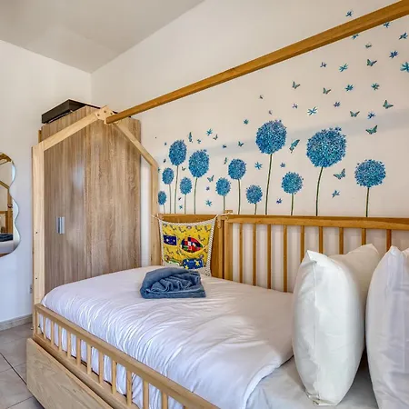 Elegant 3 Bedroom Apartment, Family Friendly With Sun Terrace And Hot Tub Smas1-1 Appartement Marsaskala