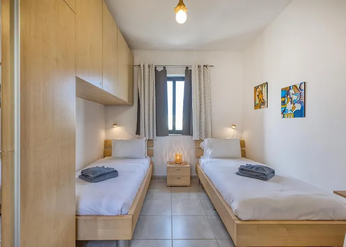 Elegant 3 Bedroom Apartment, Family Friendly With Sun Terrace And Hot Tub Smas1-1 شقة