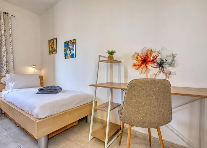 Elegant 3 Bedroom Apartment, Family Friendly With Sun Terrace And Hot Tub Smas1-1 * مارساسكالا