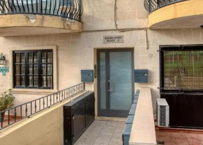 Elegant 3 Bedroom Apartment, Family Friendly With Sun Terrace And Hot Tub Smas1-1 Marsaskala